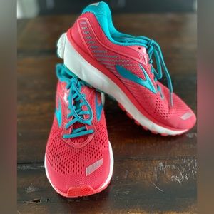 Women’s Brooks Ghost 12 Sneaker